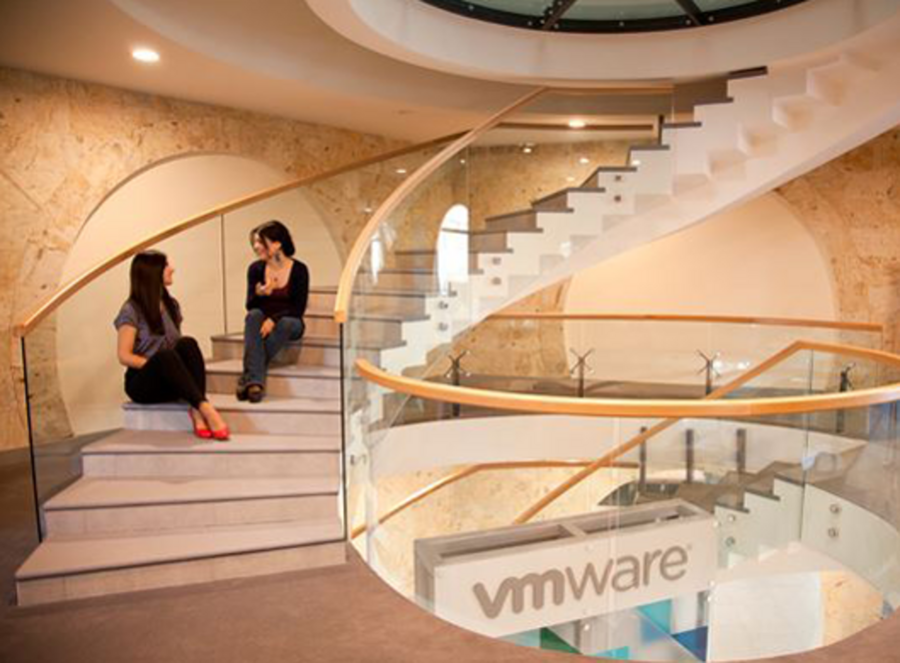 “VMware” Այ Թի կենտրոն